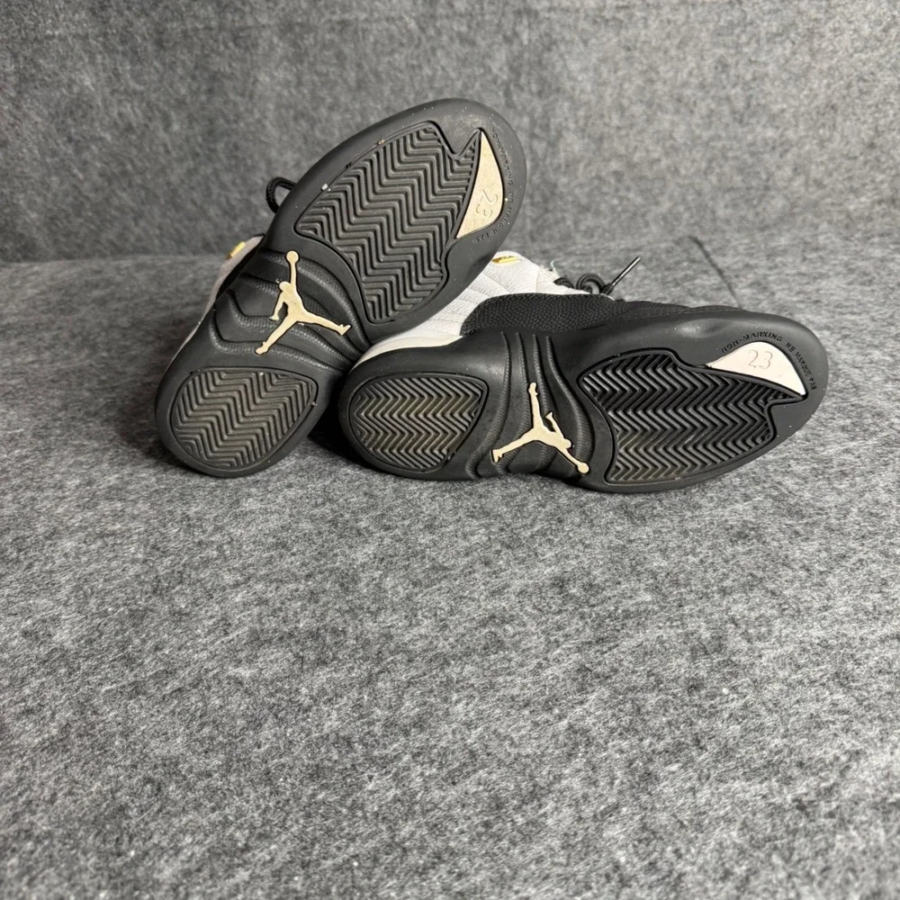 Jordan 12 Retro Royalty Taxi White Black Gold 151186-170‎ Boys Size 1Y